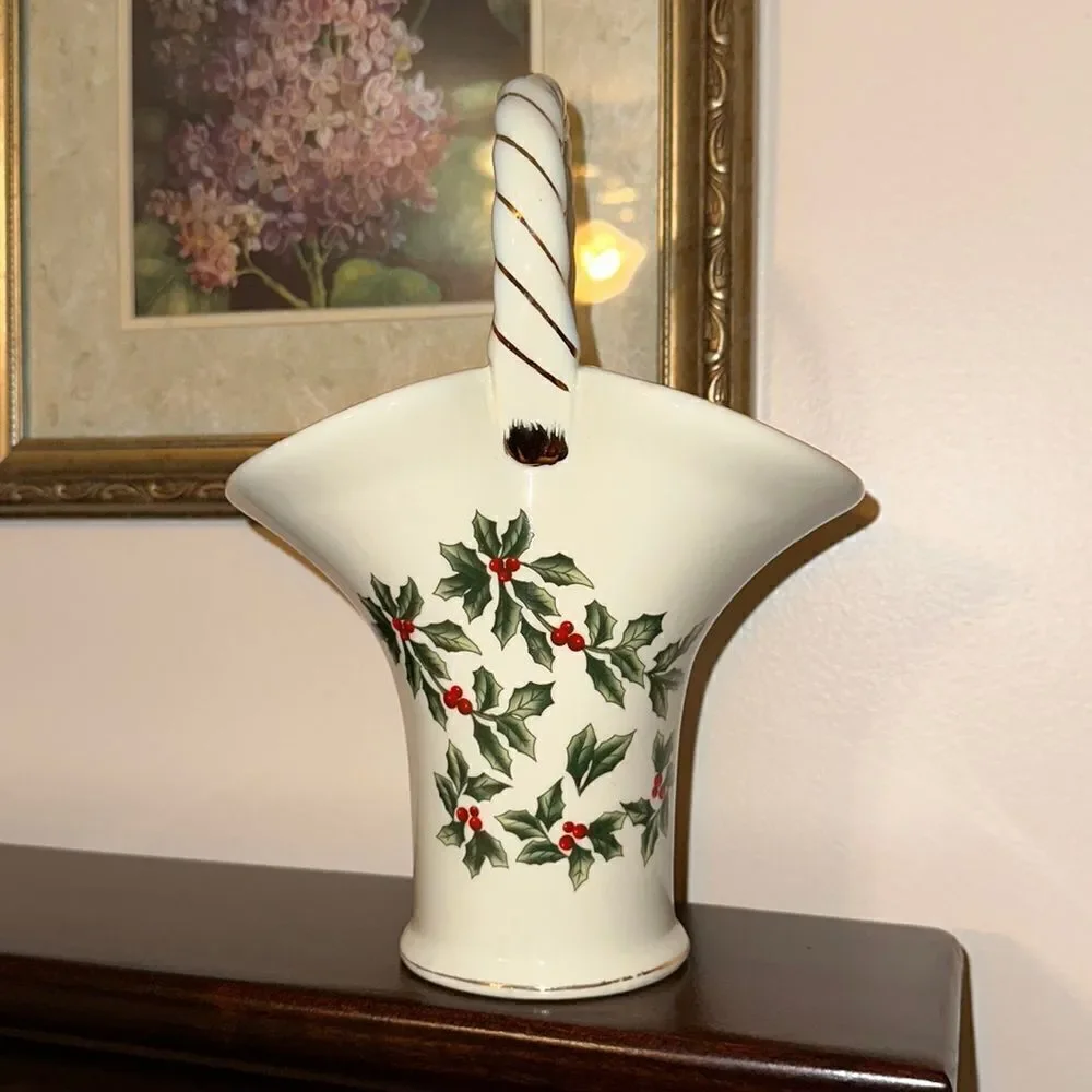 Living Quarters Christmas Winterberry Basket Vase White Green Red Gold